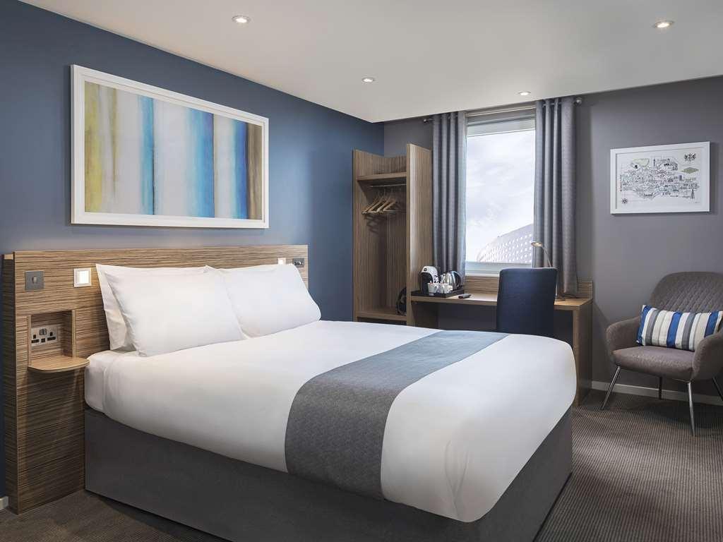 Travelodge Bath Waterside Chambre photo